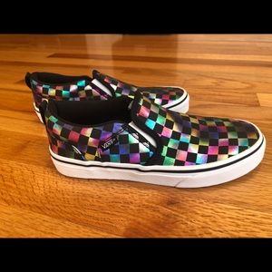Girls size 4 Vans slip on sneakers